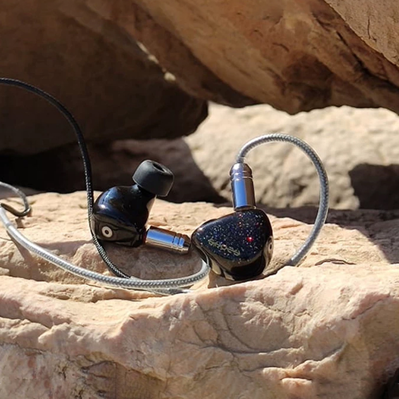 Shozy Form 1.1 Hybrid IEM Wire - Audio Music Technology recension och pris